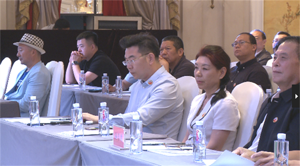 6472da732c77b.png 观众2.png