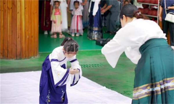 64f742e8161ba.png 人222222222222222.png