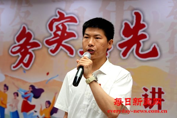 b14ec9dd81d9490c72ff2b28c5c414d.jpg b14ec9dd81d9490c72ff2b28c5c414d.jpg