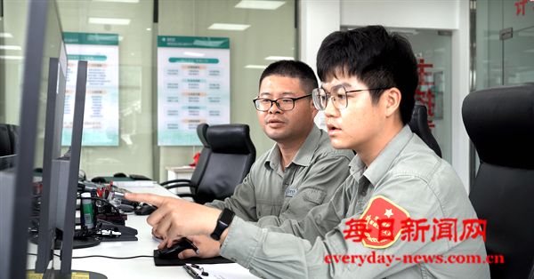 川渝保电“热”战场：恩施变电站的默默守护