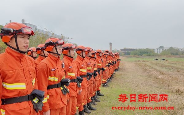 大练兵丨国家消防救援局陕西机动队伍   