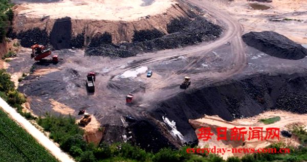 山西河津市：一猪草沟企业违法项目 相关手