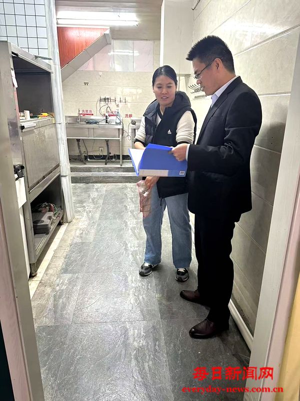 烟台高新区：“上门服务”助力食品经营许可