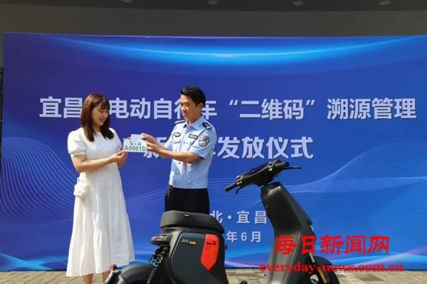 宜昌交警坚持“五化”举措 创新电动自行车