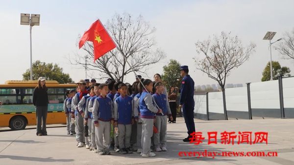 营区开放日|小小消防员 大大英雄梦