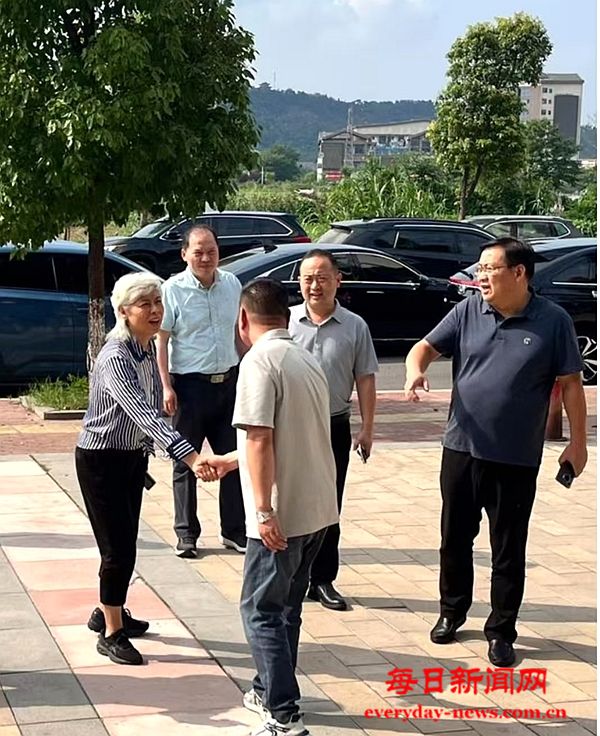 就22222222222.jpg 就22222222222.jpg