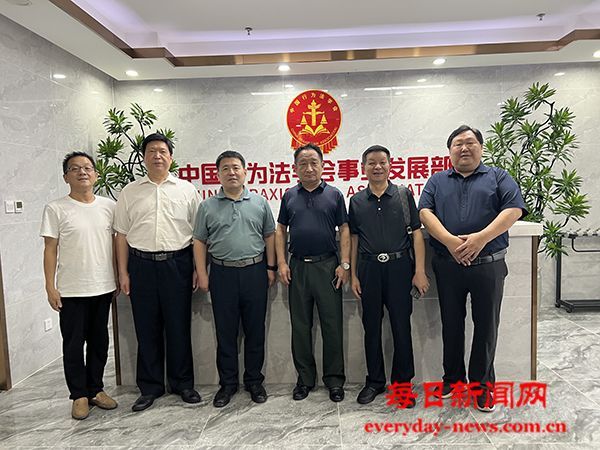 仁言任语 : 缘深意长