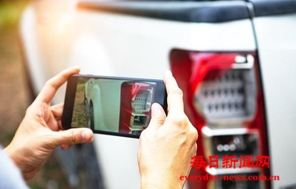 “智驾险”能给人们的出行安全兜底吗