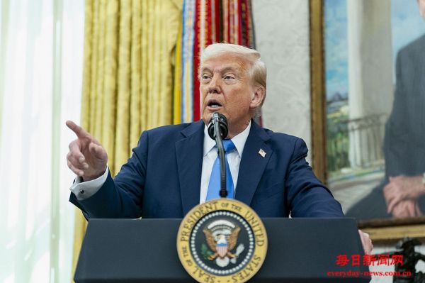 特朗普再次呼吁：鲍威尔应引咎辞职