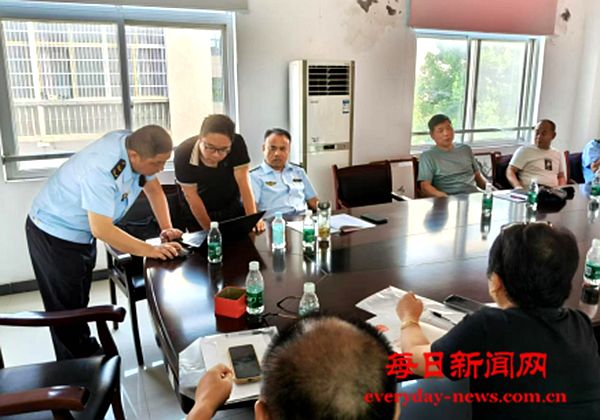 湖北省公安县章庄铺市场监管所开展特种设备