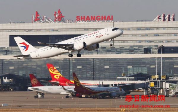 钟华论：历史的脚步永远向前