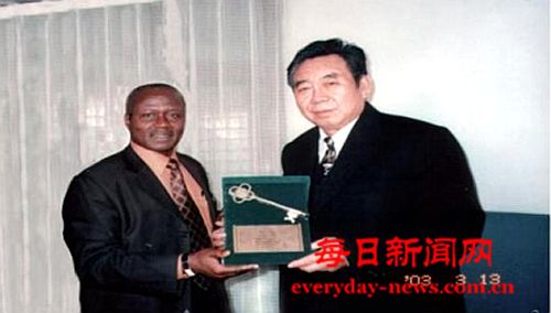 八旬“当代郑和”刘建军·架起中非民间友谊