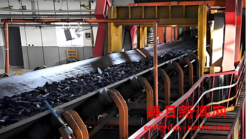 钱44444444444.png 钱44444444444.png